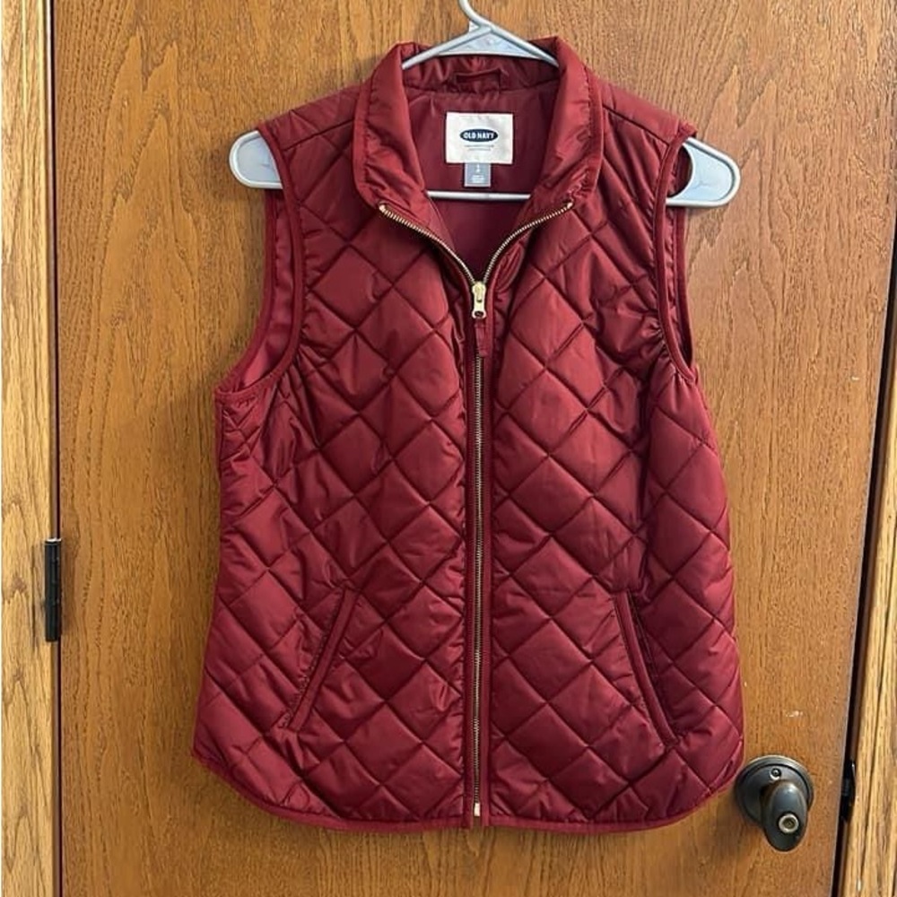 Old Navy size small vest
